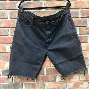 [Levi’s] Black Raw Hem 511 Jean Shorts